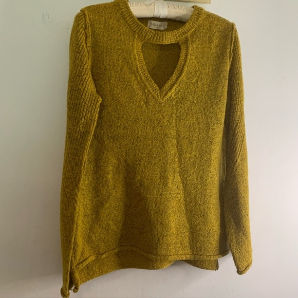 Altard State Sweater VNeck Cut Out Long Sleeve Yellow Knit Womens Sz Small - Picture 4 of 11